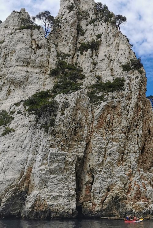 Kayaking to Eissadon Calanque LOKAYAK