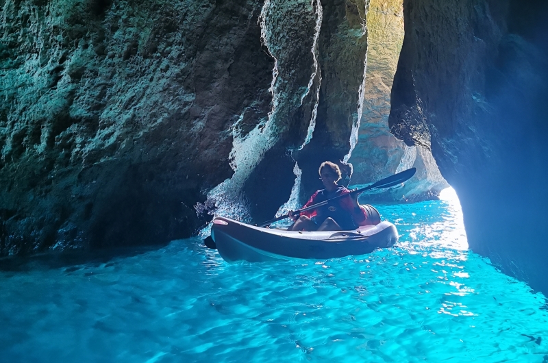 Calanque de L'Oule et sa grotte